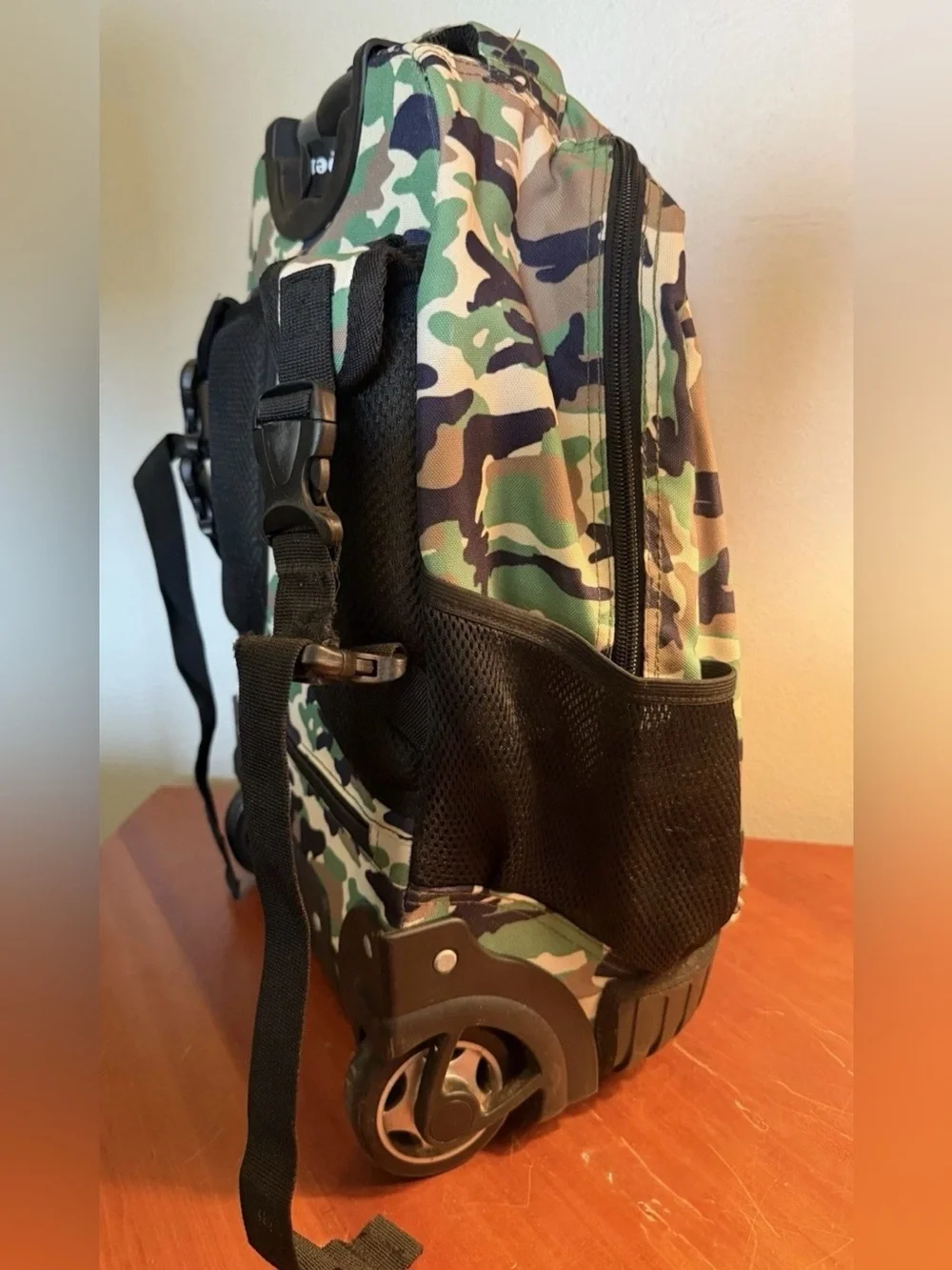 Tilami T-Rex Camo Backpack with Wheels